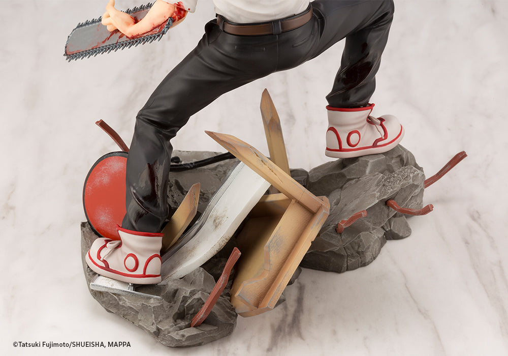 Kotobukiya 1/8 Chainsaw Man Series ARTFX J Chainsaw Man, Pre-Painted PVC Statue