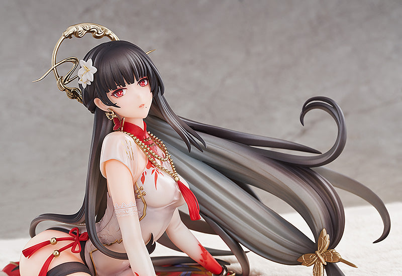 Good Smile Company Punishing Gray Raven Series Qu Crimson Blessing 1/7 Scale Figure