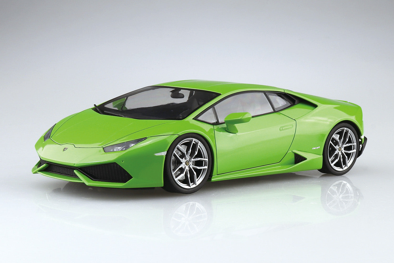 Aoshima 1/24 Pre-Painted '14 Lamborghini Huracan No.4-A Green