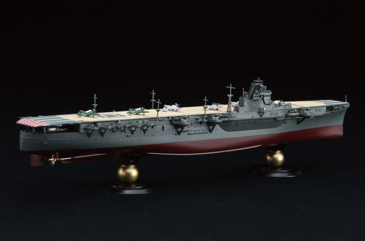 Fujimi 1/700 IJN Aircraft Carrier Hiyo 1942 Full Hull Model