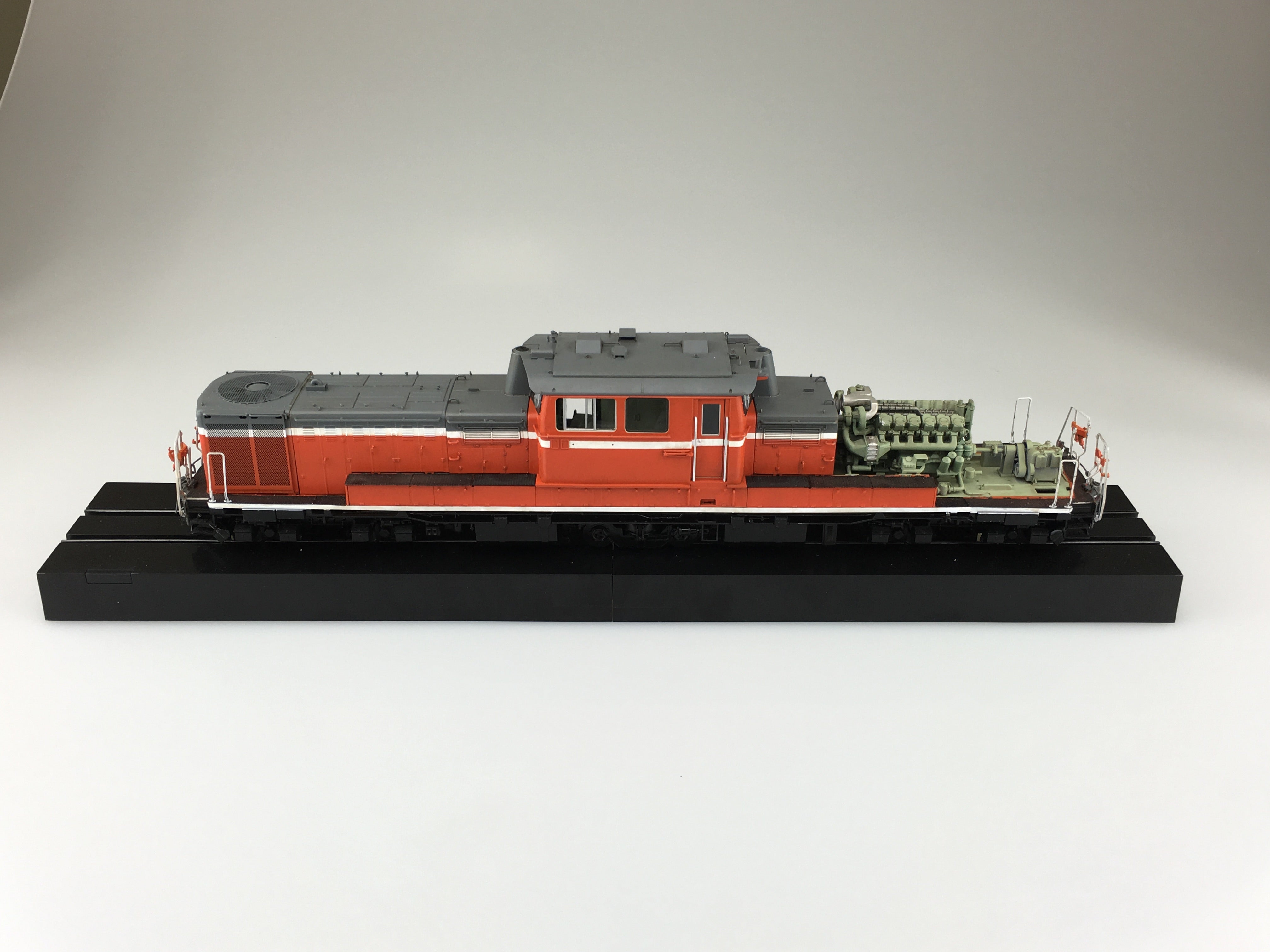 Aoshima 1/45 Diesel Locomotive DD51 Standard Type