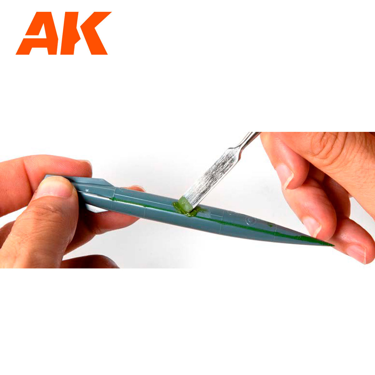 AK Interactive Modelling Green Putty - High Quality