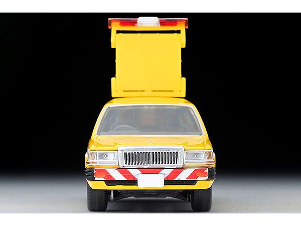 Tomica Limited Vintage 1/64 LV-N306a Cedric Van Road Patrol Car