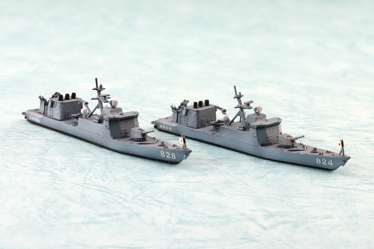 Aoshima 1/700 J.M.S.D.F. DDG Hayabusa & Umitaka 2Ship Set