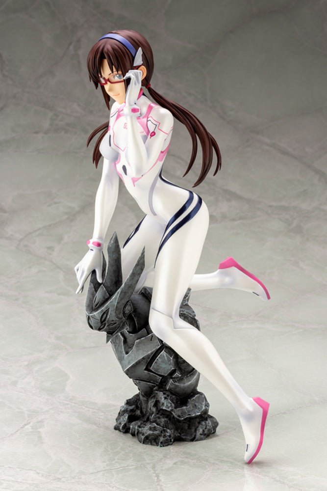 KOTOBUKIYA Mari Makinami Illustrious White Plugsuit ver.