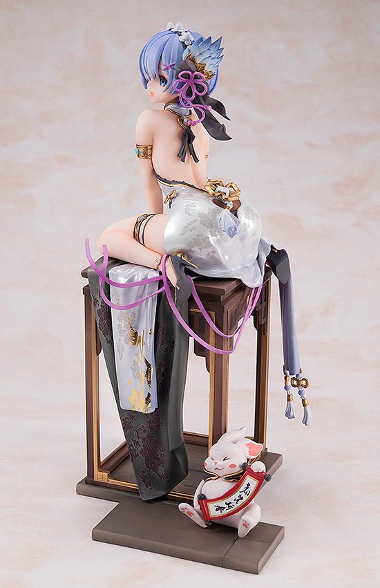 Good Smile Company Re:ZERO -Starting Life in Another World- Series Rem Graceful Beauty Ver. 1/7 Scale Figure