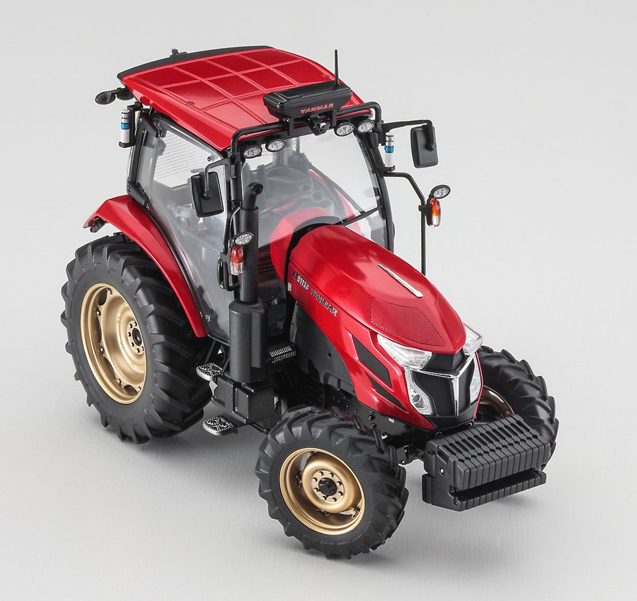 Hasegawa 1/35  YANMAR TRACTOR YT5113A "ROBOT TRACTOR"