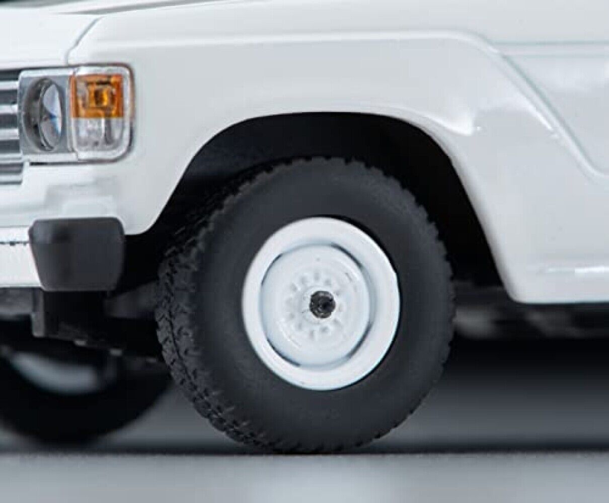 Tomica Limited Vintage 1/64 LV-N279a Toyota Landcruiser 60 G Package White