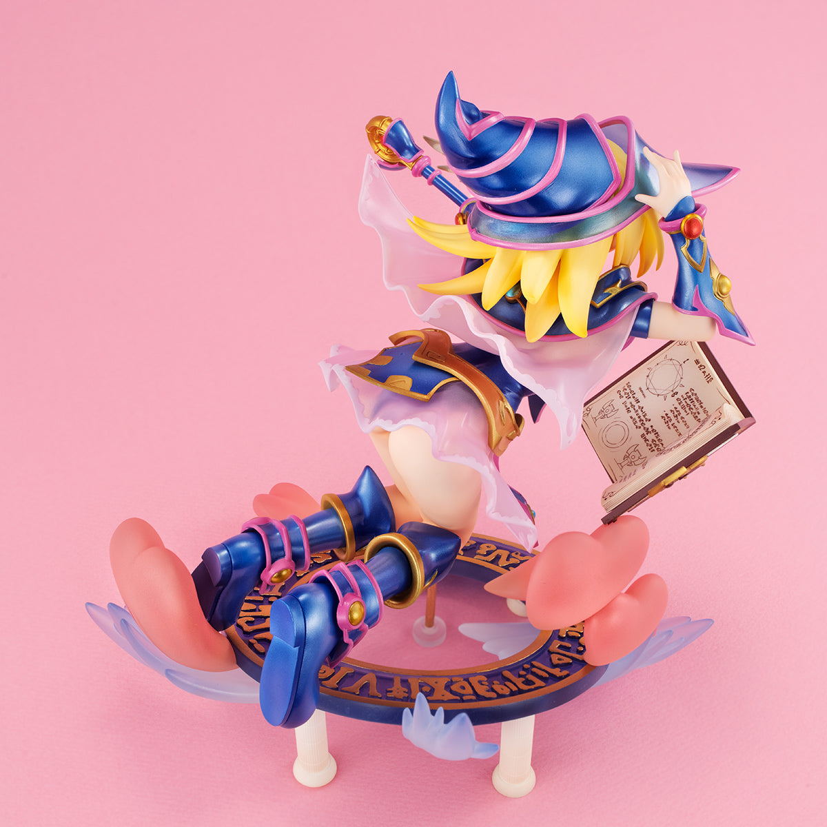 Megahouse Art Works Monsters Dark Magician Girl "Yu-Gi-Oh"