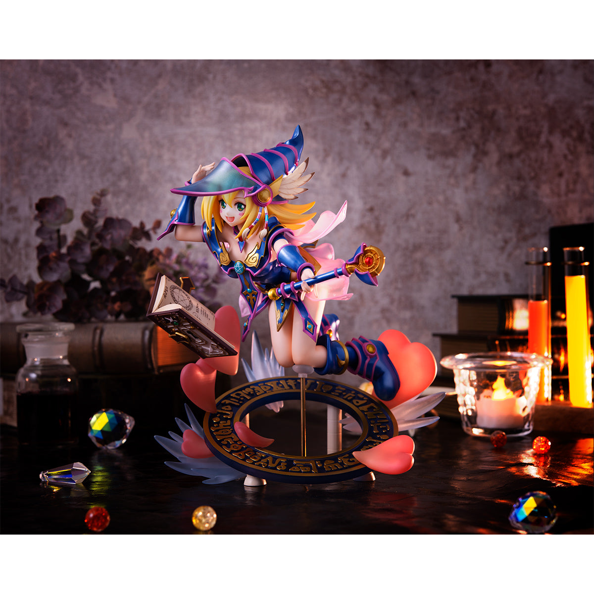 Megahouse Art Works Monsters Dark Magician Girl "Yu-Gi-Oh"