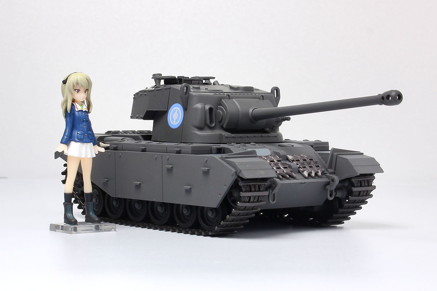 Platz 1/35 Girls und Panzer Der Film Deformed Cruiser Tank A41 Centurion Painted Display Model + Shimada Arisu Figure Kit