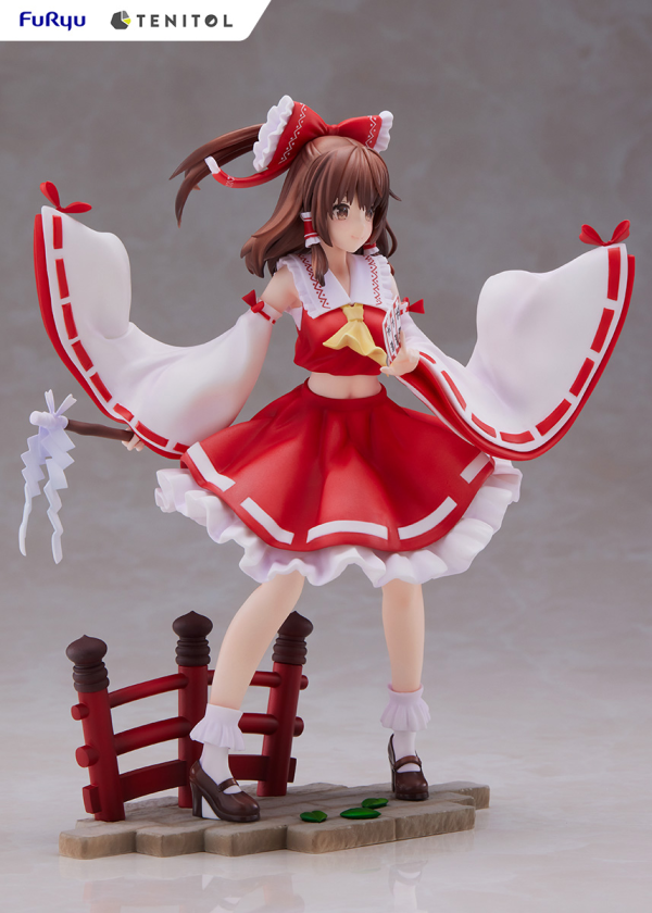 FURYU Corporation TENITOL Reimu Hakurei