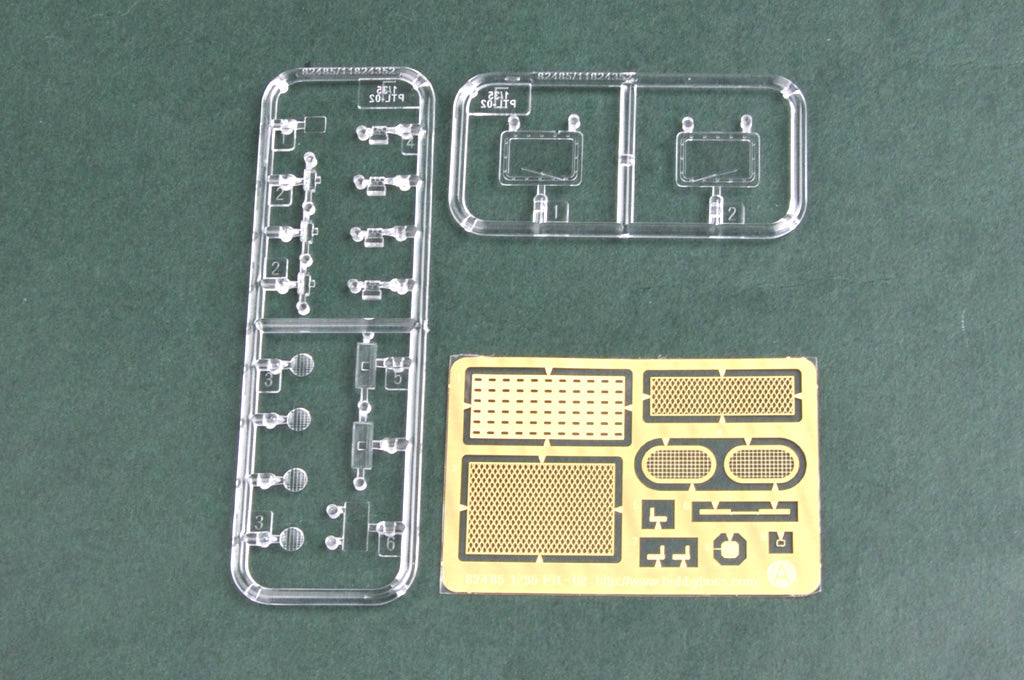 Hobby Boss 1/35 PLA PTL02 Wheeled Tank Destroyer