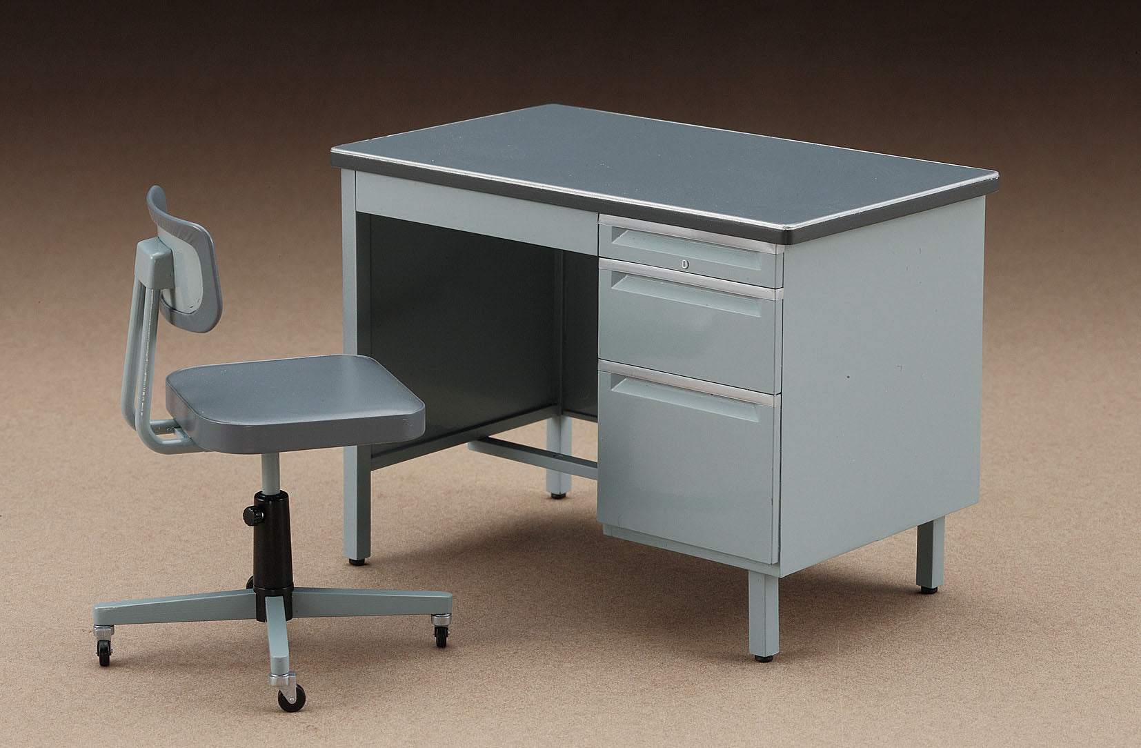 Hasegawa [FA03] 1:12 OFFICE DESK & CHAIR