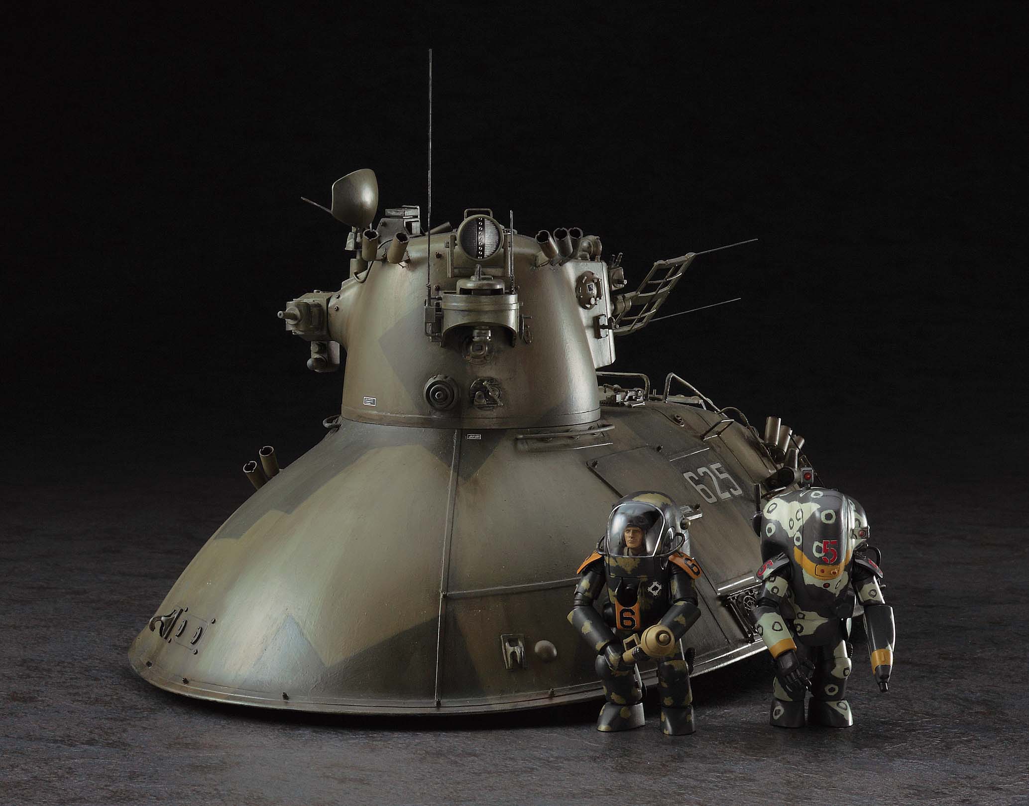 Hasegawa [MK04] 1:35 P.K.H. 103 NUTCRACKER