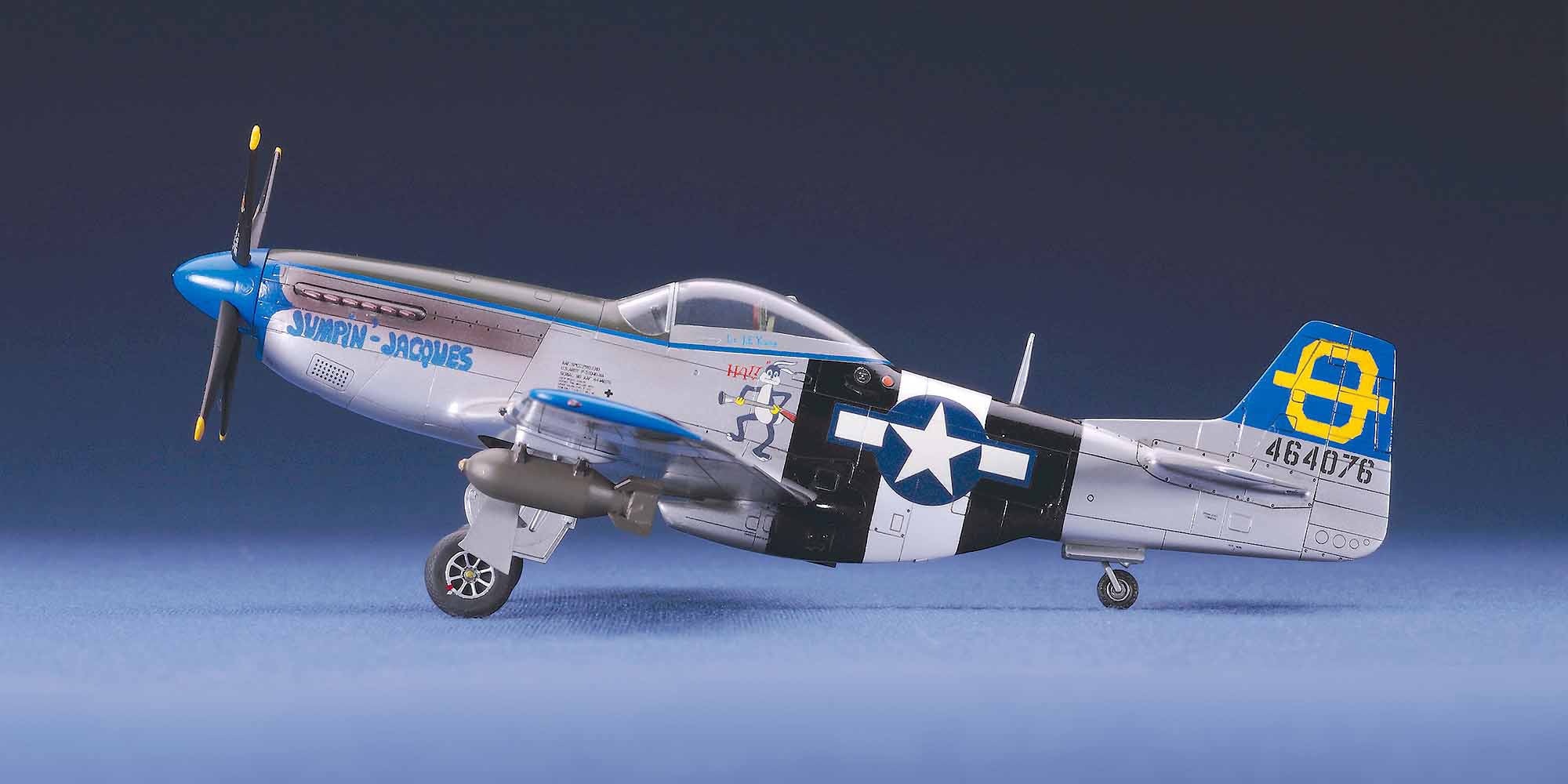 Hasegawa [D25] 1:72 P-51D MUSTANG