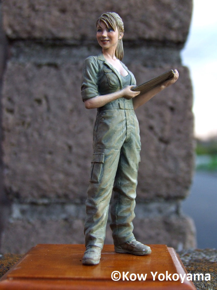 Brick Works Maschinen Krieger 1/20 Female Mechanic (B) - Martina the Engineer