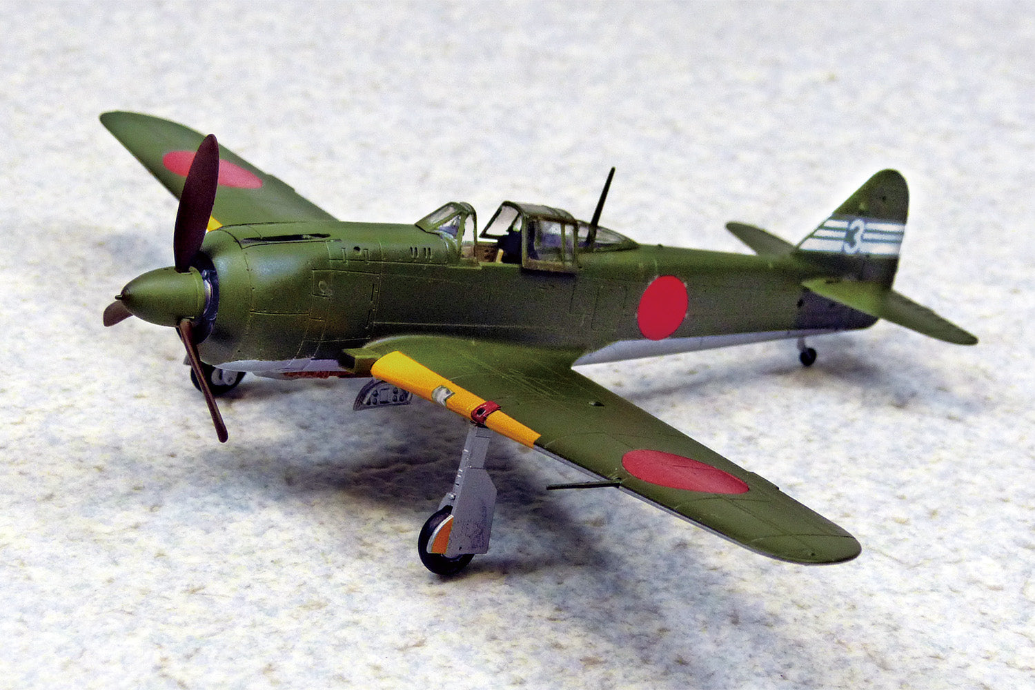 Aoshima 1/72 Aircraft Kawasaki Ki-100-Ⅱ Type 5 Fighter Model 2