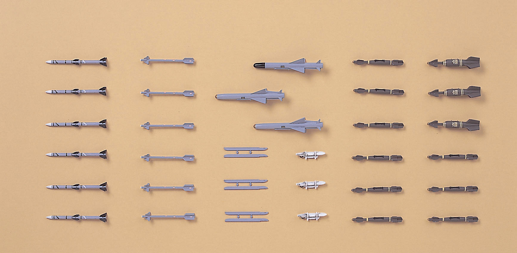 Hasegawa 1/72 J.A.S.D.F. Aircraft Weapons 1 : J.A.S.D.F. Missiles And Launcher Set