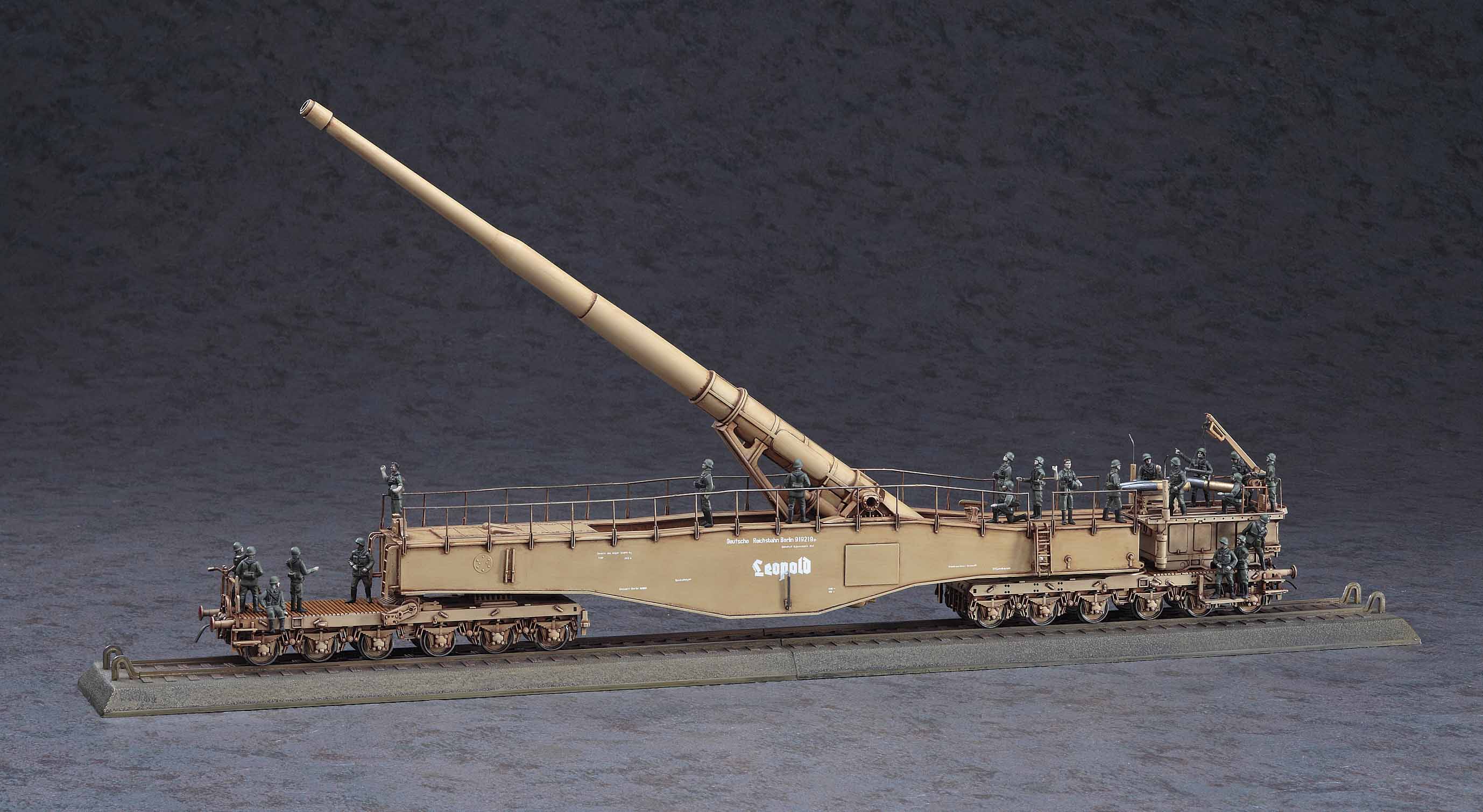 Hasegawa [MT58] 1:72 GERMAN RAILWAY GUN K5(E) LEOPOLD w/FIGURE