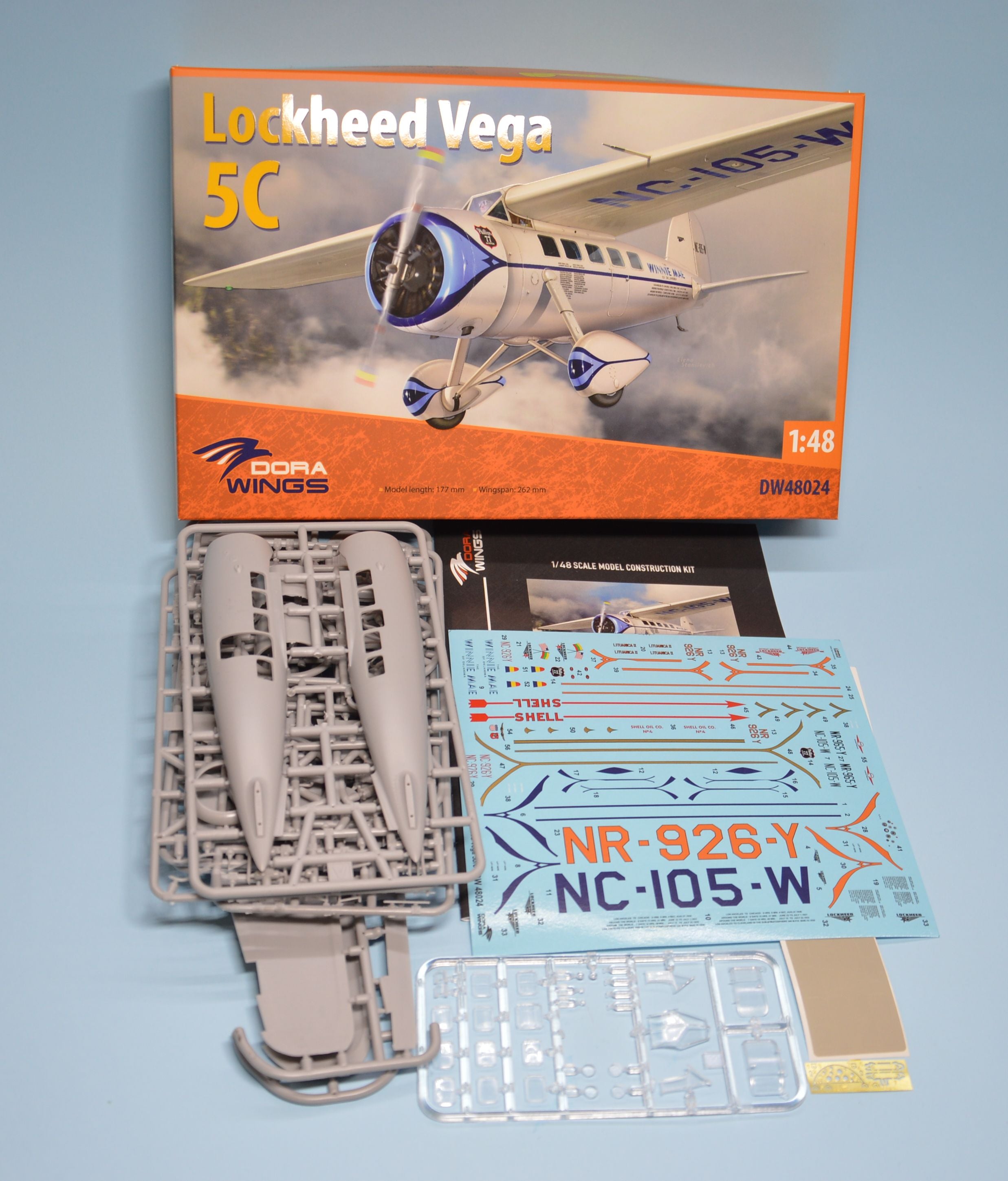 Dora Wings 1/48 Scale Lockheed Vega 5C