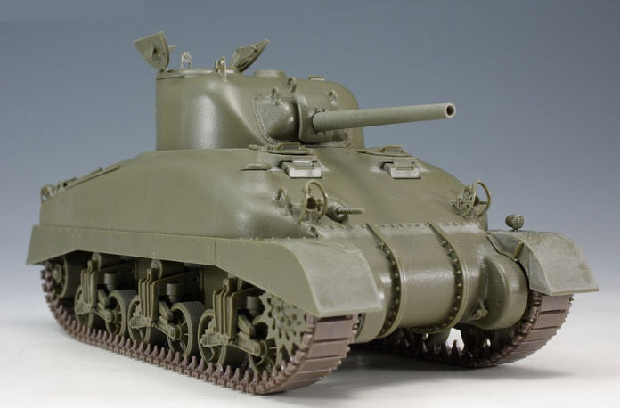 Asuka 1/35 M4A1 Sherman Direct Vision Type WWII US Medium Tank