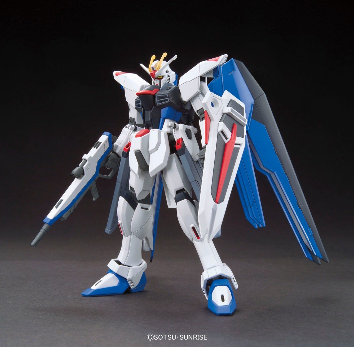 BANDAI Hobby HGCE 1/144 Freedom Gundam #192