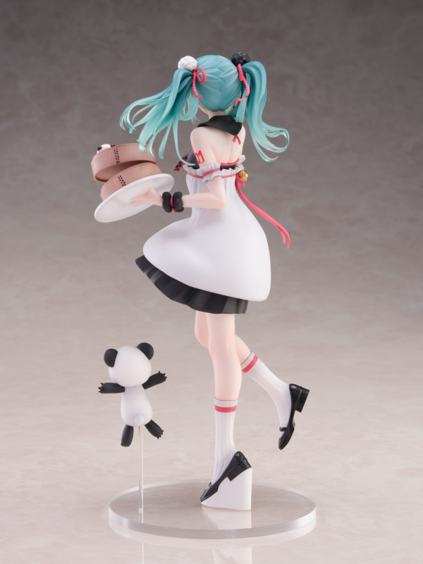 SEGA MIKU PANDA BUN FIGURE