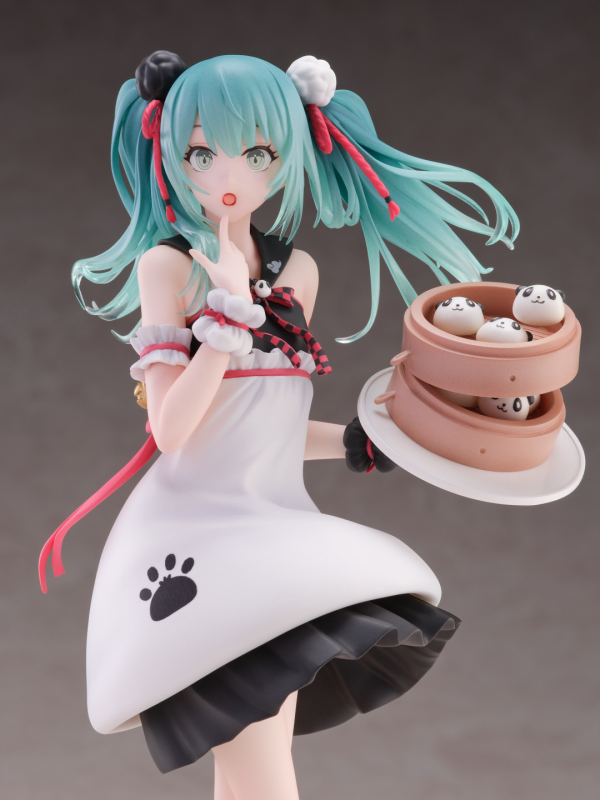 SEGA MIKU PANDA BUN FIGURE