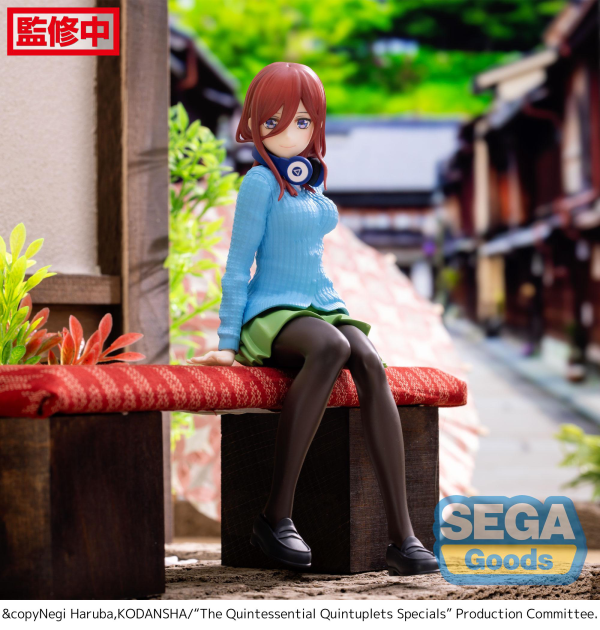 SEGA "The Quintessential Quintuplets Specials" PM Perching Figure "Miku Nakano"