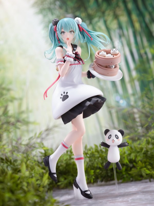 SEGA MIKU PANDA BUN FIGURE