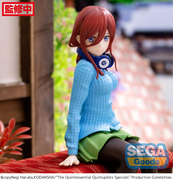 SEGA "The Quintessential Quintuplets Specials" PM Perching Figure "Miku Nakano"