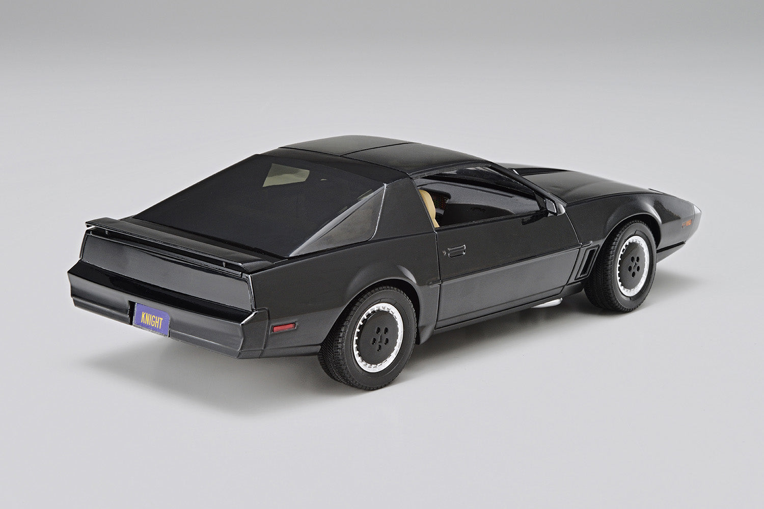 Aoshima 1/24 KNIGHT RIDER KNIGHT 2000 K.I.T.T. SEASONⅠSCANNER & SOUND UNIT(4905083065600)