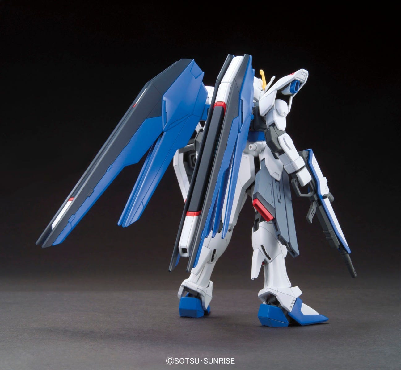 BANDAI Hobby HGCE 1/144 Freedom Gundam #192