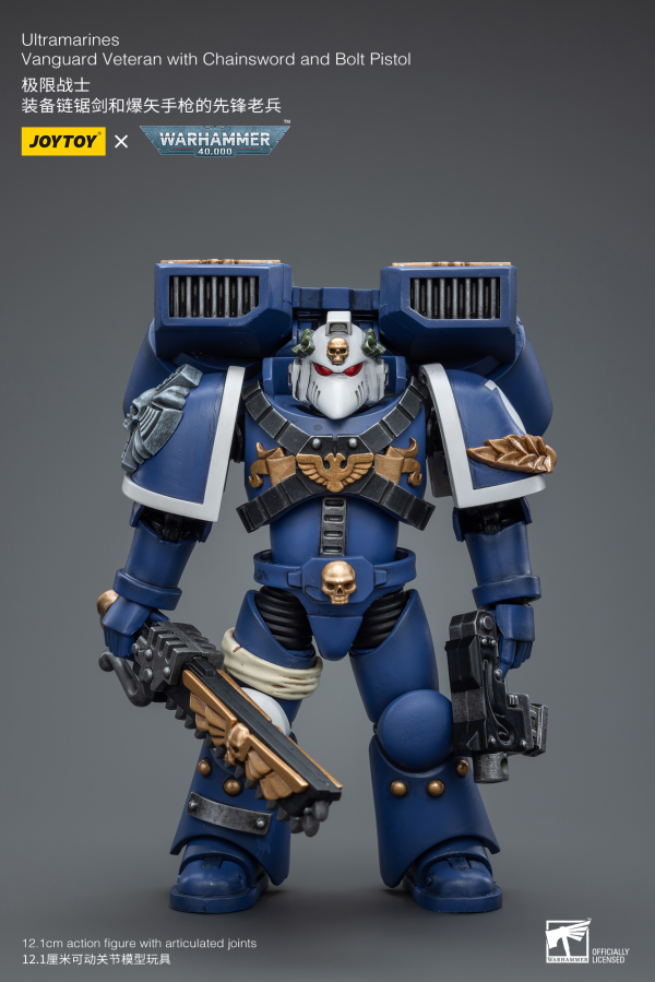 Joy Toy Ultramarines Vanguard Veteran with Chainsword and Bolt Pistol