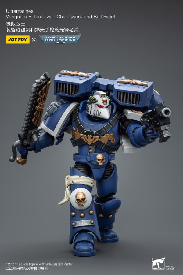 Joy Toy Ultramarines Vanguard Veteran with Chainsword and Bolt Pistol