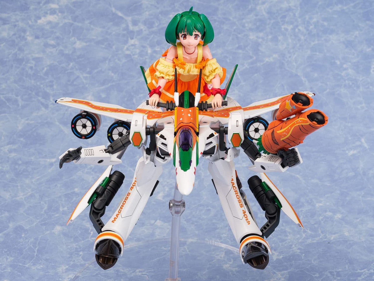 Aoshima V.F.G. Macross F VF-25F Messiah Ranka Lee Macross 40th Anniversary