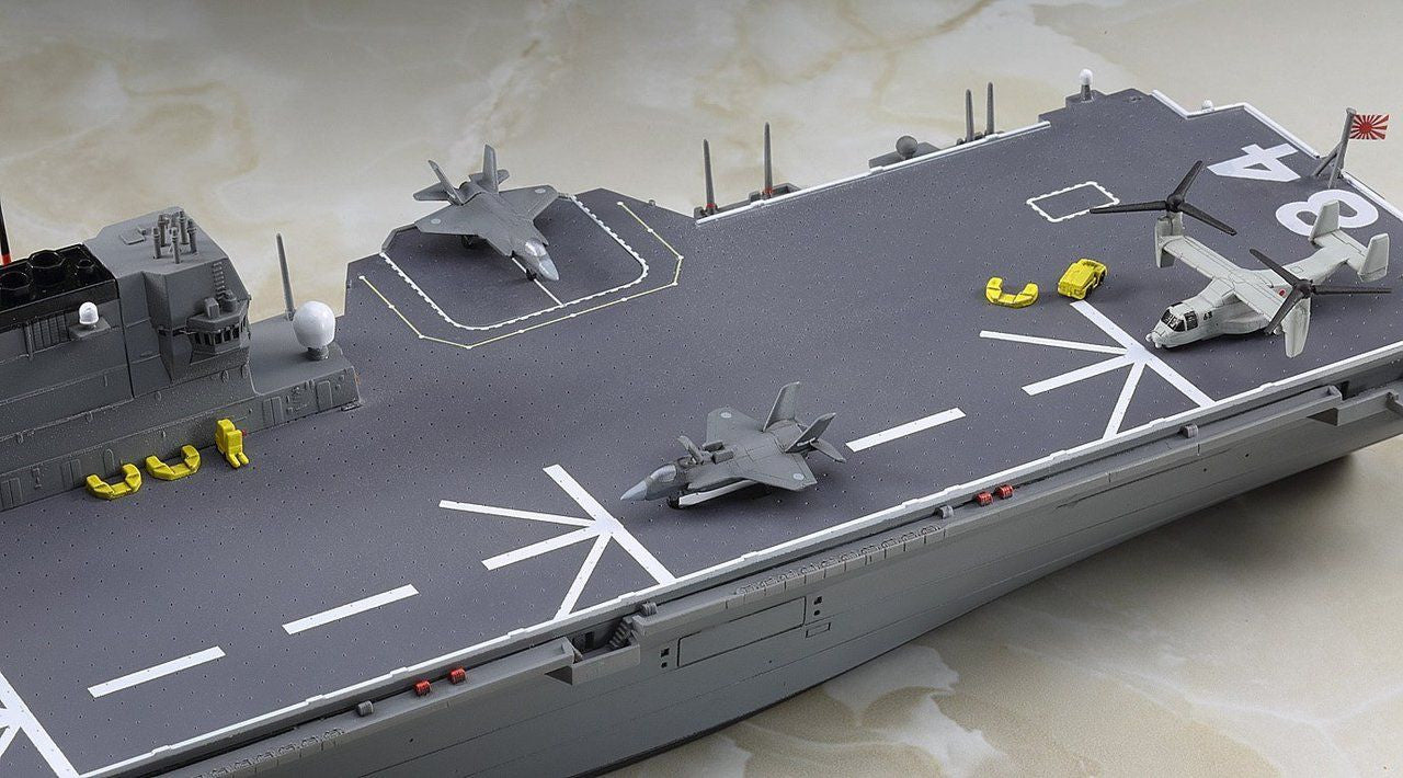 Hasegawa [032] 1:700 J.M.S.D.F. DDH KAGA