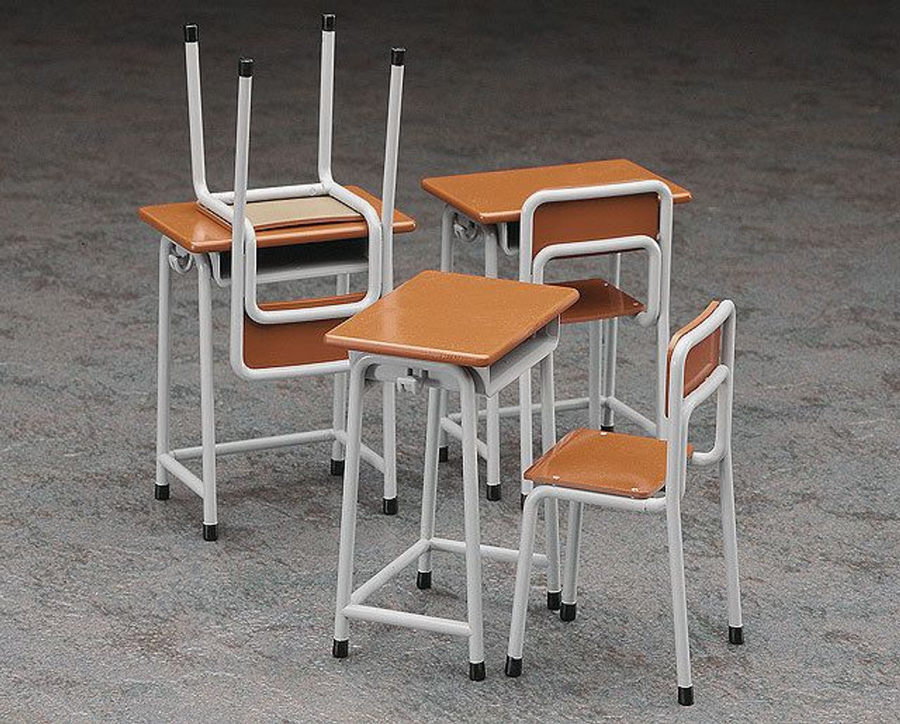 Hasegawa [FA01] 1:12 SCHOOL DESK & CHAIR