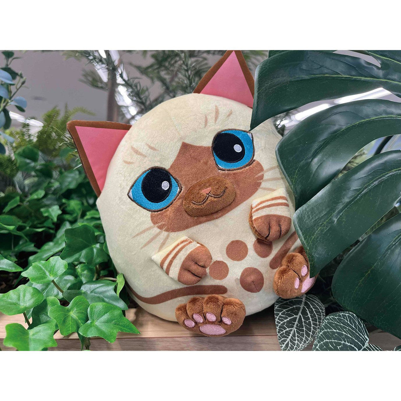 CAPCOM Monster Hunter Fluffy Eggshaped Plush Palico