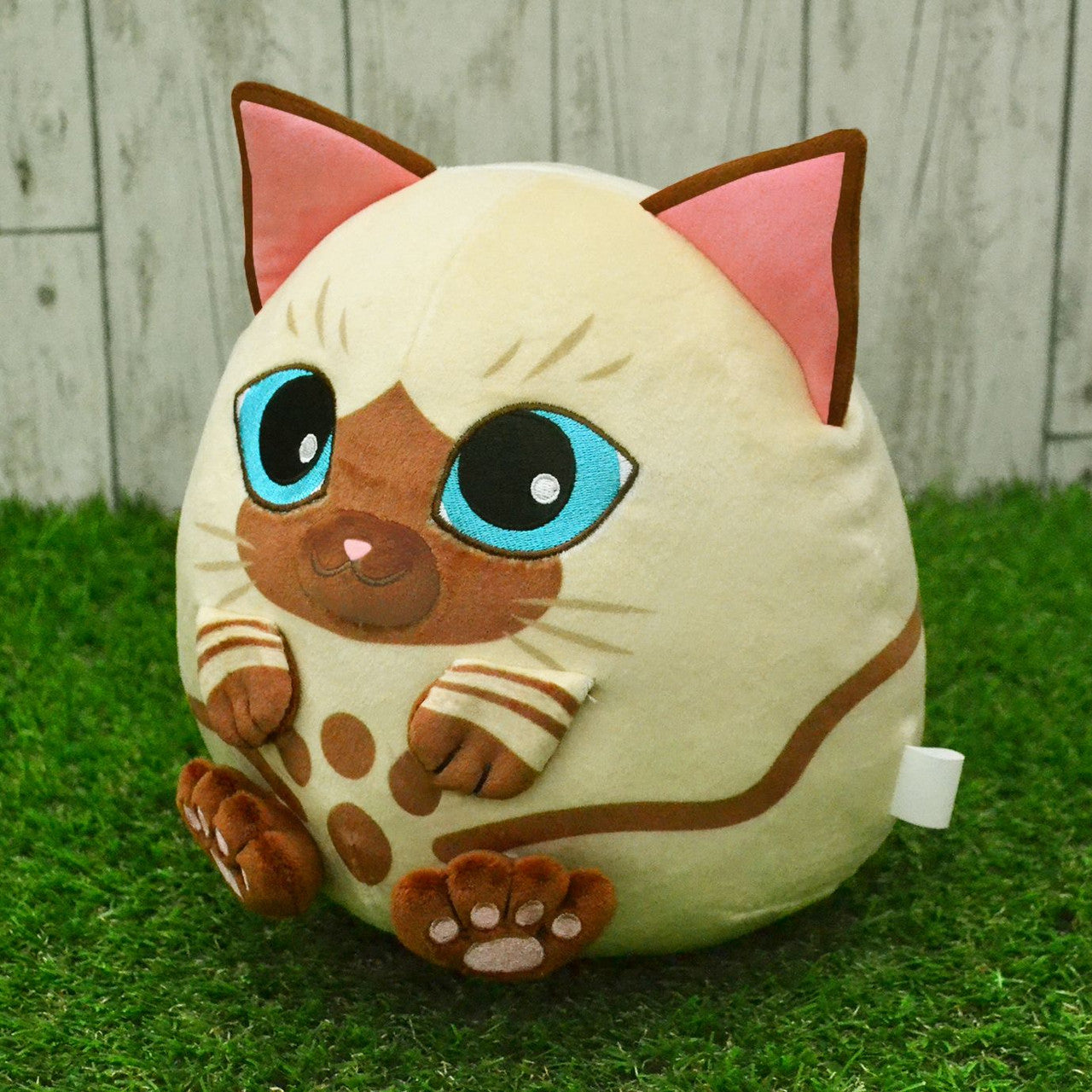 CAPCOM Monster Hunter Fluffy Eggshaped Plush Palico