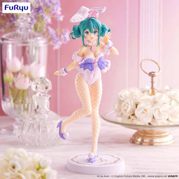 FURYU Corporation Hatsune Miku　BiCute Bunnies Figure -White Rabbit Purple Color ver.-