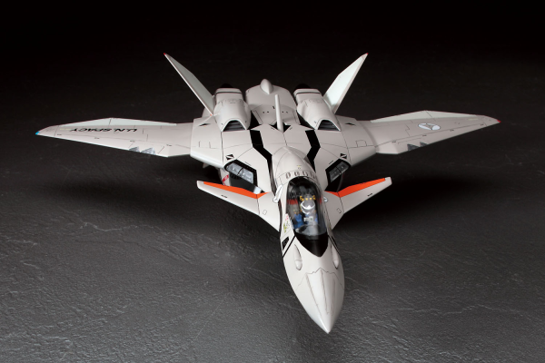 Hasegawa [22] 1:72 VF-11B THUNDERBOLT MACROSS PLUS(4967834657229)(4967834657229)