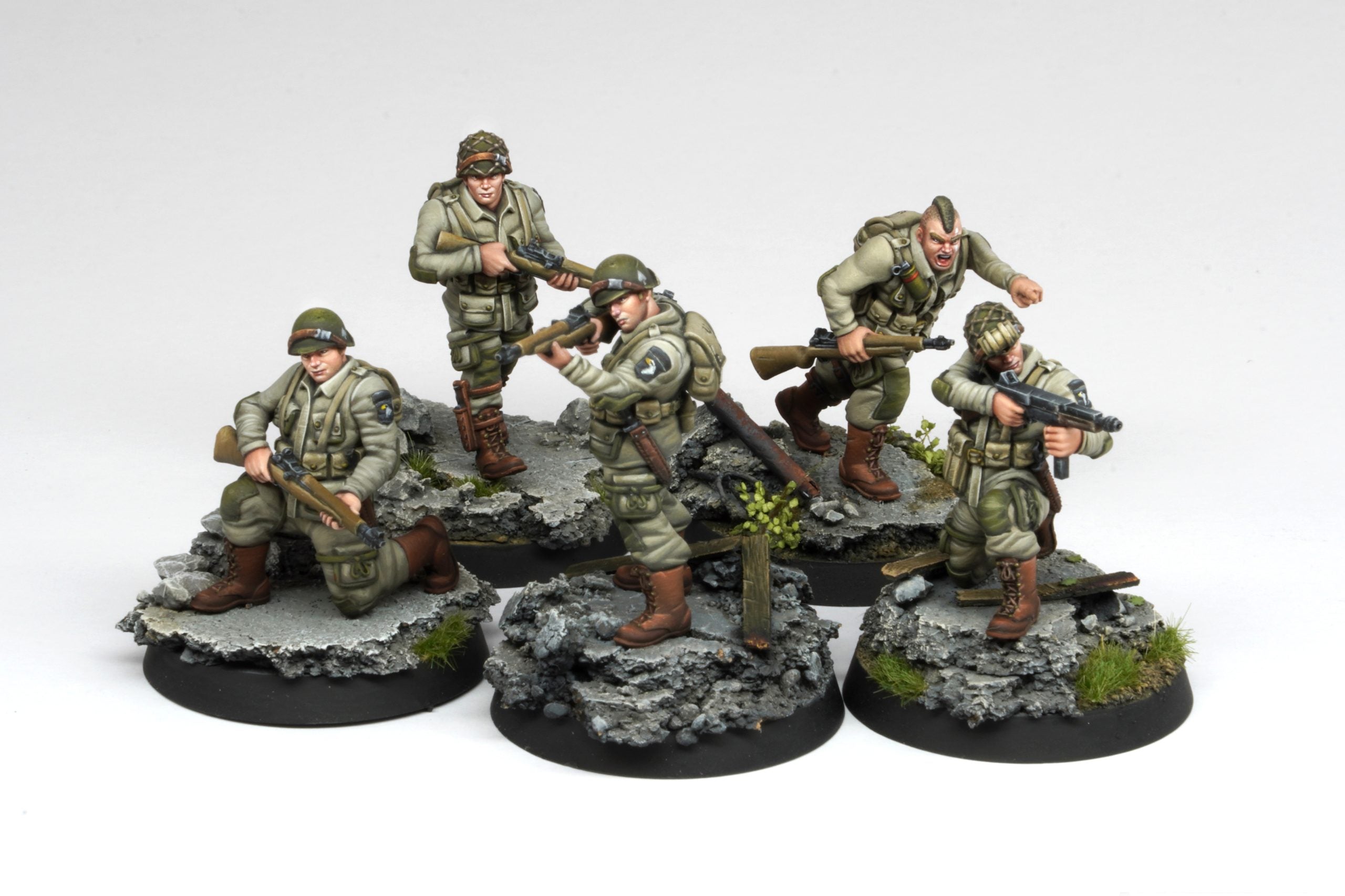 AK Interactive FORTUNATE SONS 101st Airborne Division (10 Miniatures) Figures