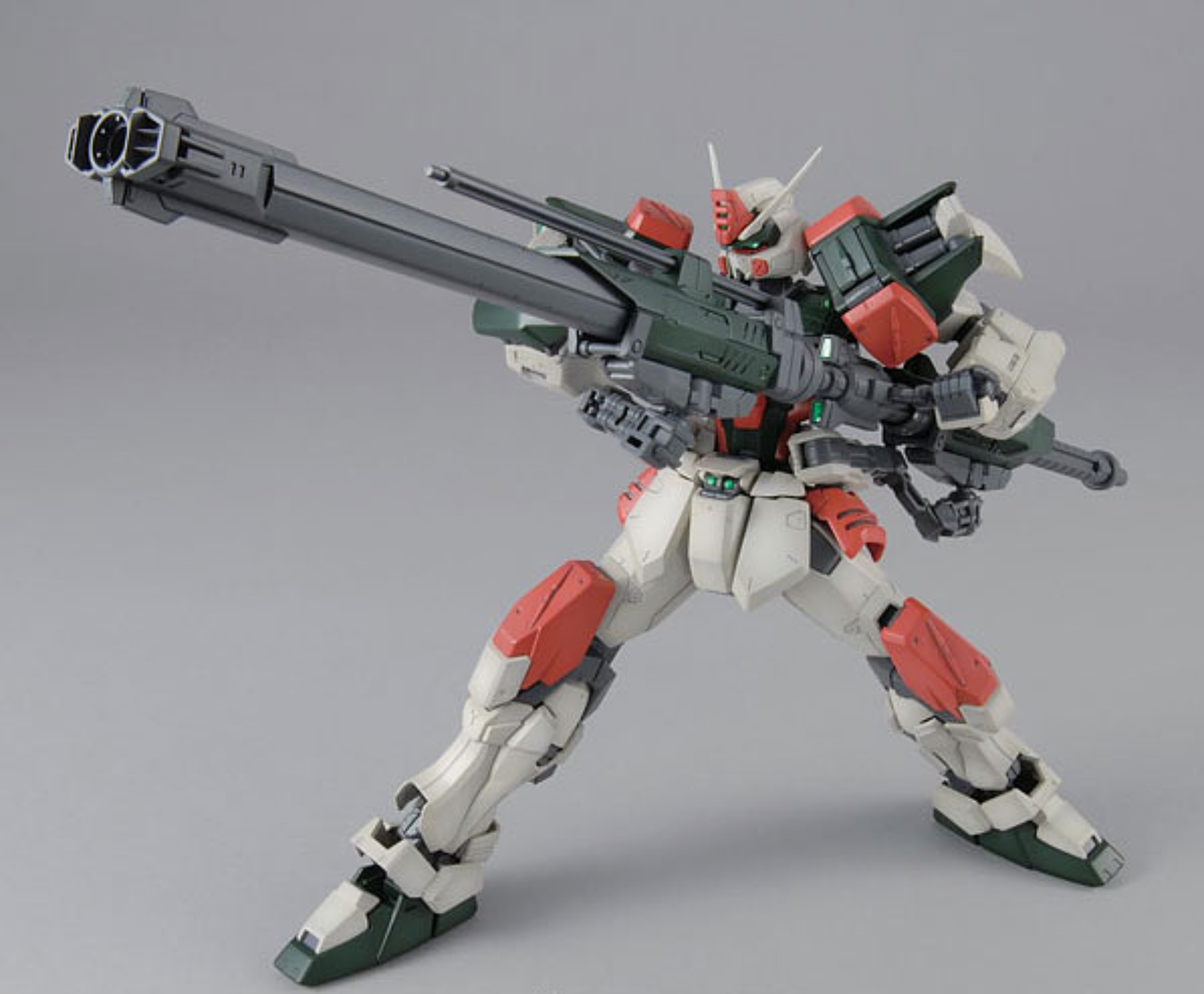 BANDAI Hobby MG 1/100 Buster Gundam