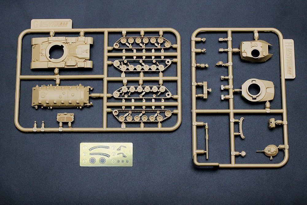 Ustar 1/144 US Army M60 Battle Tank