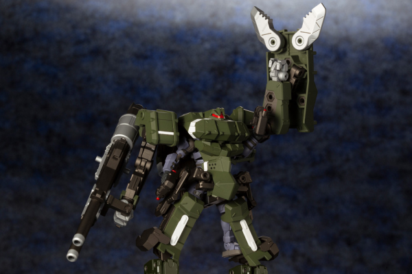 KOTOBUKIYA DEFINITION ARMOR “BLAZEBOAR”(4934054066353)(4934054066353)