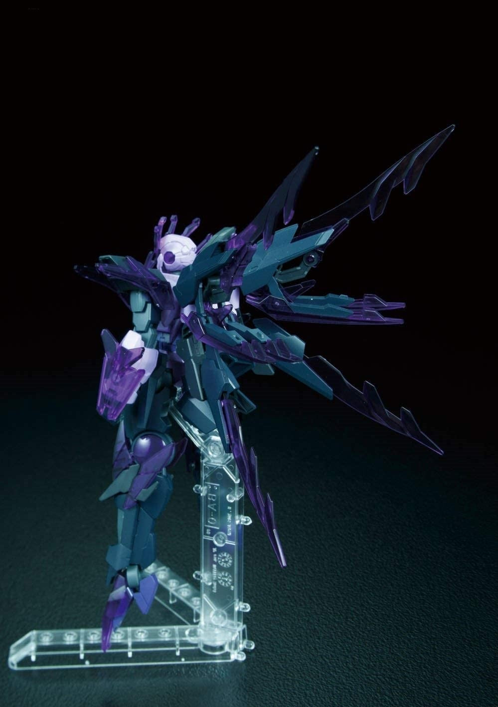 BANDAI Hobby HGBF 1/144 Transient Gundam Glacier