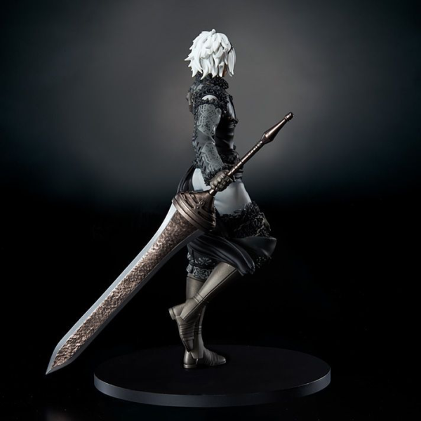 SQUARE ENIX NieR Replicant ver.1.22474487139... Statuette - ADULT PROTAGONIST