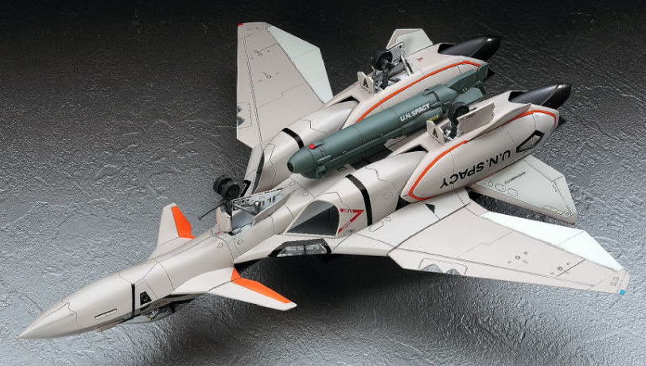 Hasegawa [22] 1:72 VF-11B THUNDERBOLT MACROSS PLUS